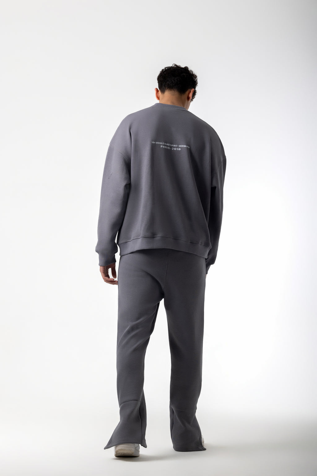 GREY OVERSIZED EPP CREWNECK