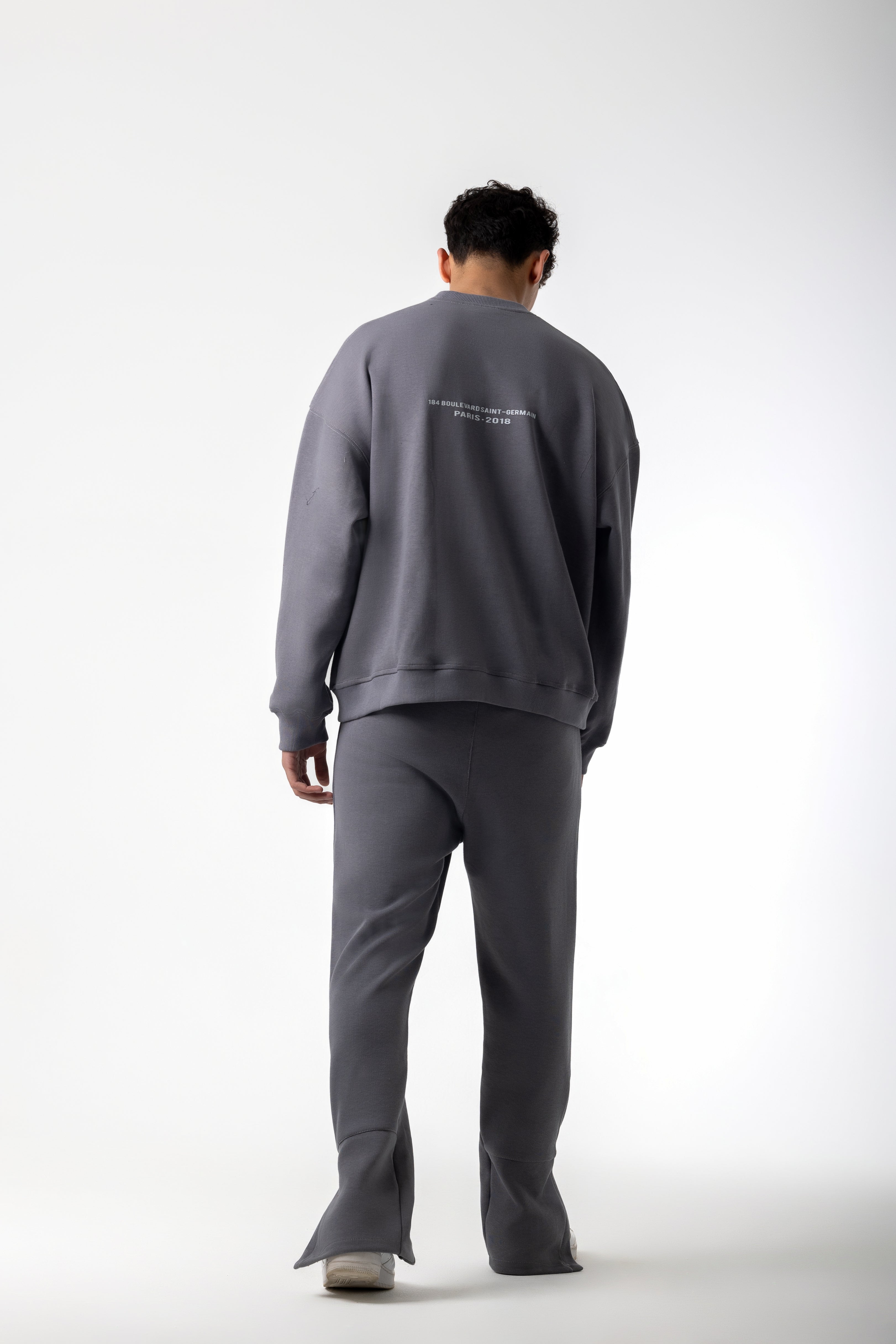 GREY OVERSIZED EPP CREWNECK